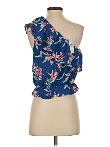 American Eagle Outfitters Sleeveless Blouse (view 2)