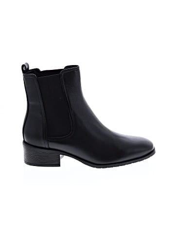 Kenneth Cole REACTION Ankle Boots (view 1)
