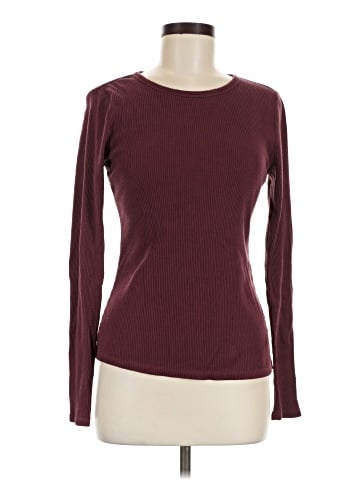 Old Navy Long Sleeve T-Shirt (view 1)