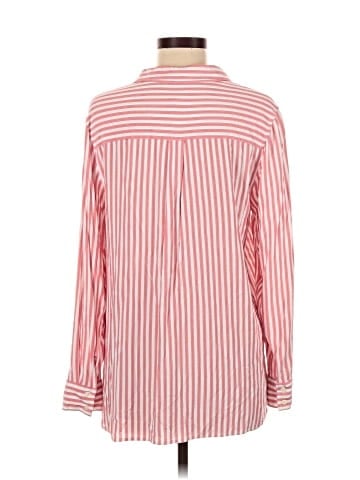 Gap Long Sleeve Button-Down Shirt (view 2)