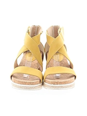 Adrienne Vittadini Wedges (view 2)