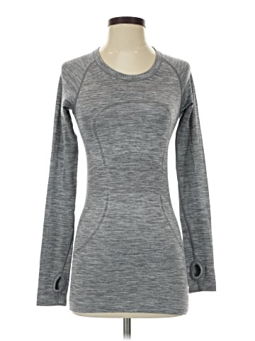 Lululemon Athletica Long Sleeve T-Shirt (view 1)