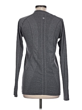 Lululemon Athletica Long Sleeve T-Shirt (view 2)