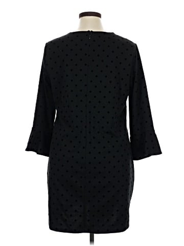 Old Navy Casual Dress (view 2)