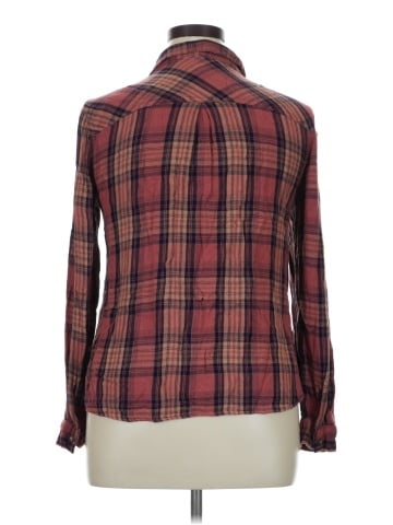 Maurices Long Sleeve Button-Down Shirt (view 2)