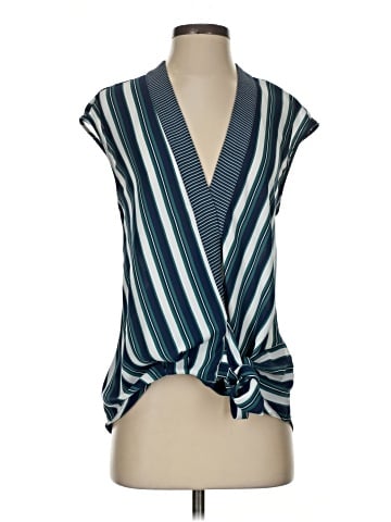 Trouve Sleeveless T-Shirt (view 1)