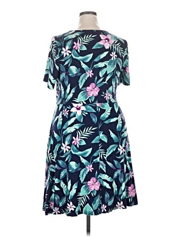 Old Navy Casual Dress (view 2)