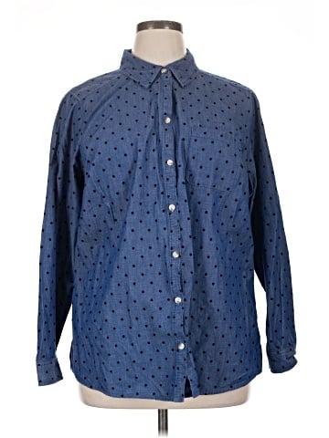 Croft & Barrow Long Sleeve Button-Down Shirt (view 1)