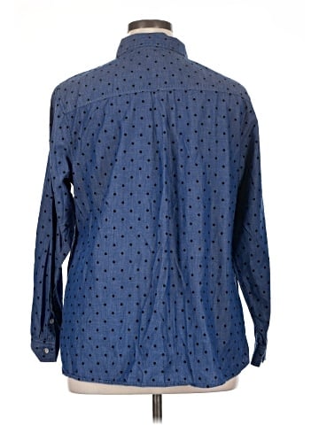 Croft & Barrow Long Sleeve Button-Down Shirt (view 2)