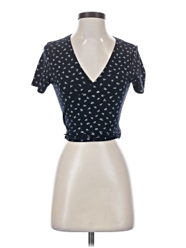 Brandy Melville Short Sleeve Top