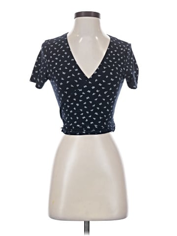 Brandy Melville Short Sleeve Top (view 1)