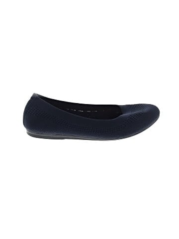 Unbranded Flats (view 1)