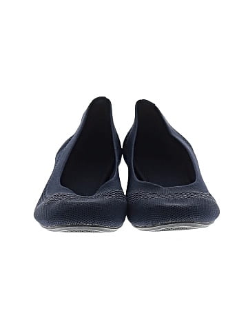 Unbranded Flats (view 2)
