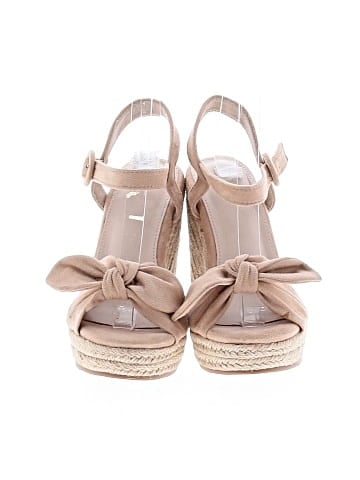 Unbranded Wedges (view 2)