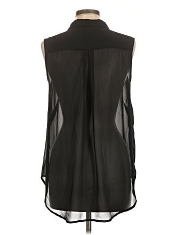 H&M Sleeveless Button-Down Shirt (view 2)