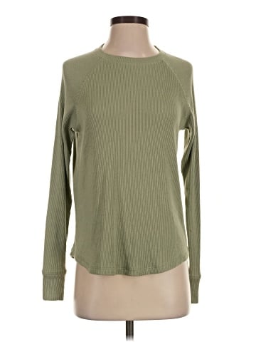 American Eagle Outfitters Pullover Sweater (view 1)