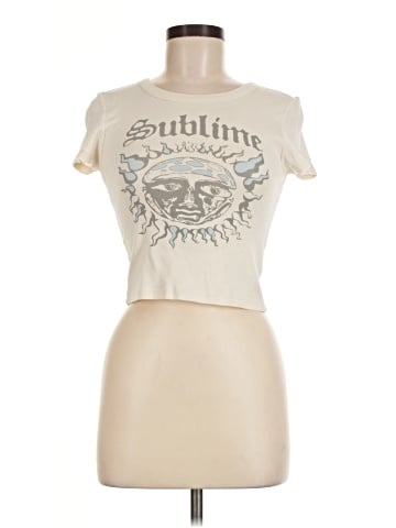 American Eagle Outfitters Short Sleeve T-Shirt (view 1)