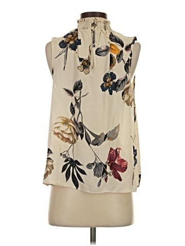 Le Lis Sleeveless Blouse (view 2)