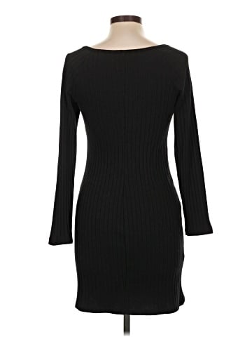 Old Navy Casual Dress (view 2)