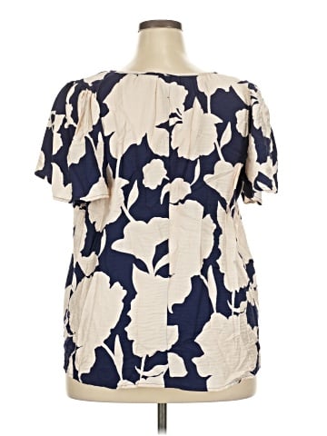 Ava & Viv Short Sleeve Blouse (view 2)