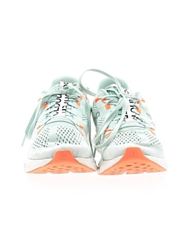 On Cloud Sneakers (view 2)