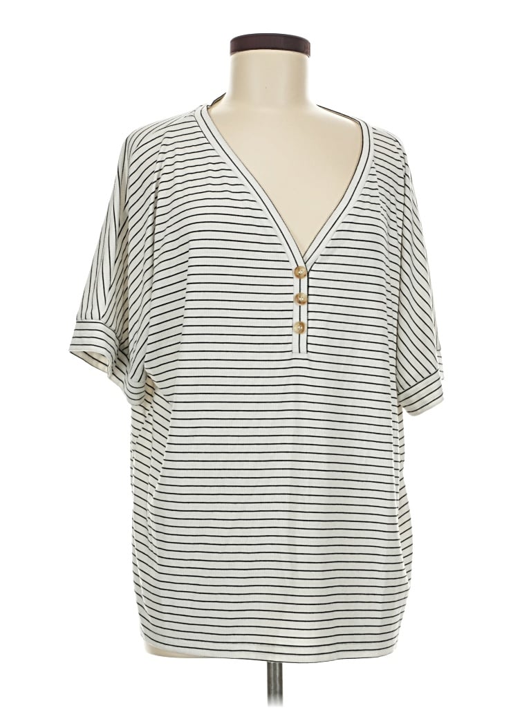 Pre-owned Pink Lily Short Sleeve Henley Shirt In Gray