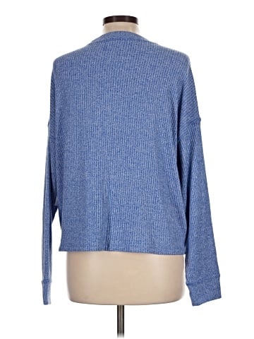 American Eagle Outfitters Pullover Sweater (view 2)