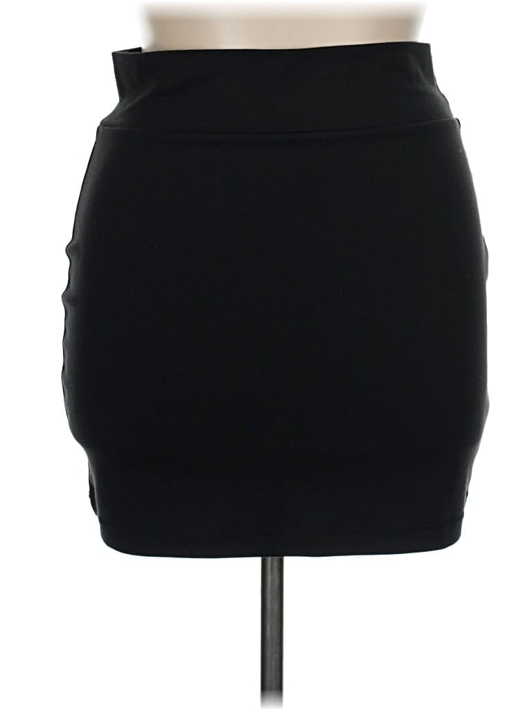 Pre-owned Kavu Casual Skirt In Black