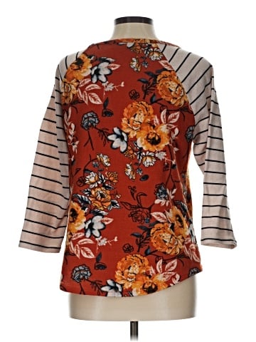 Absolutely Famous 3/4 Sleeve Top (view 2)