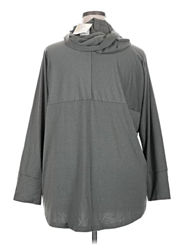 Lularoe Poncho (view 2)