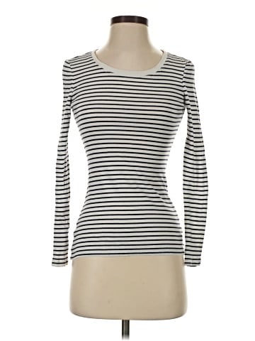 Gap Outlet Long Sleeve T-Shirt (view 1)