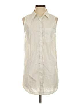 Athleta Sleeveless Button-Down Shirt (view 1)