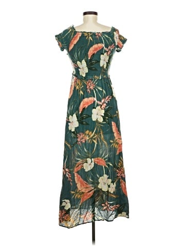 Patrons of Peace Casual Dress (view 2)