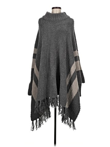 Barefoot Dreams Poncho (view 1)