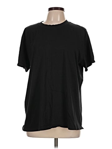 Lululemon Athletica Short Sleeve T-Shirt (view 1)