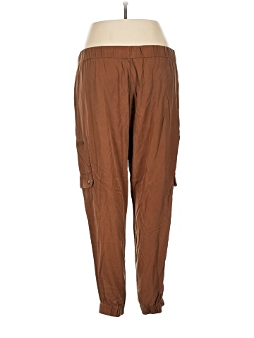 Banana Republic Factory Store Cargo Pants (view 2)