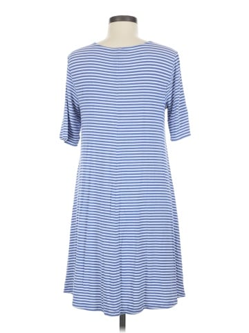 Old Navy Casual Dress (view 2)