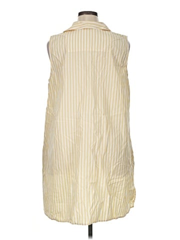 Banana Republic Factory Store Casual Dress (view 2)