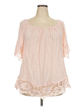 Unique Spectrum 3/4 Sleeve Blouse