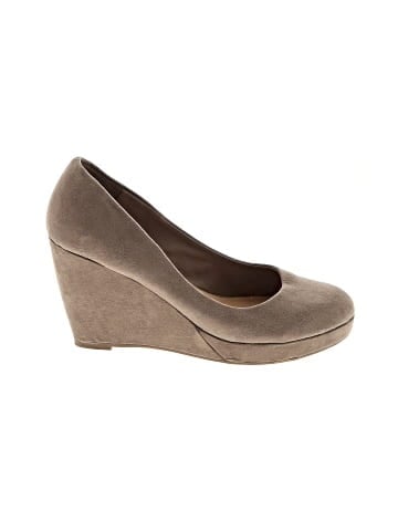 Apt. 9 Wedges (view 1)