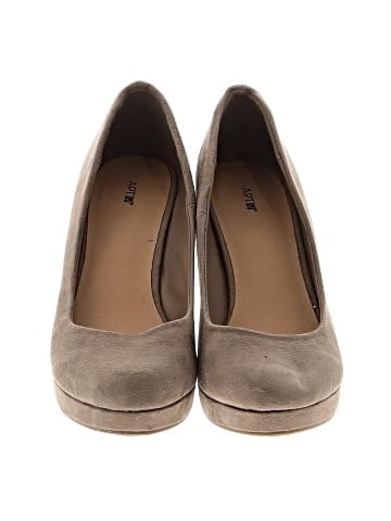 Apt. 9 Wedges (view 2)