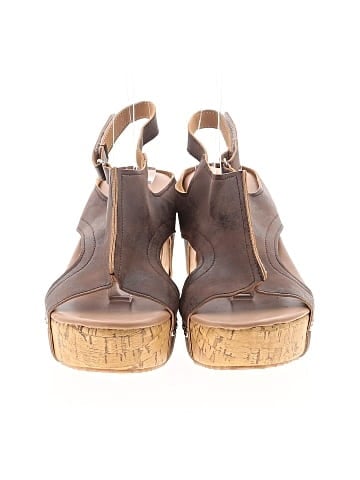 Unbranded Wedges (view 2)