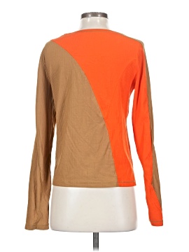 Lululemon Athletica Long Sleeve T-Shirt (view 2)