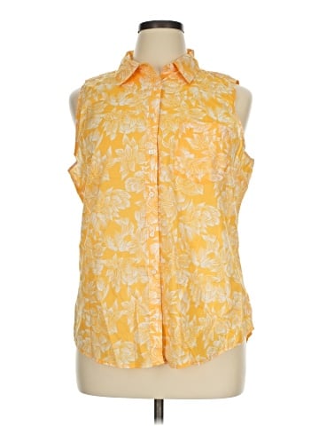 St. John's Bay Sleeveless Button-Down Shirt (view 1)