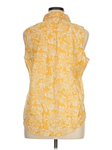 St. John's Bay Sleeveless Button-Down Shirt (view 2)