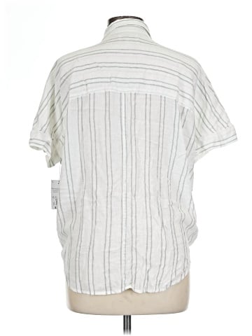 Sonoma Goods for Life Short Sleeve Button-Down Shirt (view 2)
