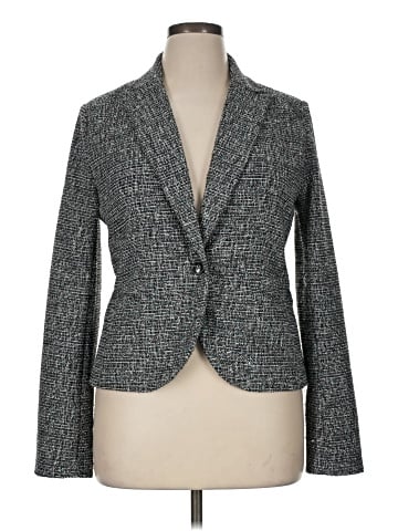 Amanda + Chelsea Blazer (view 1)