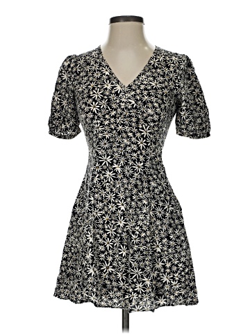 Uniqlo Casual Dress (view 1)