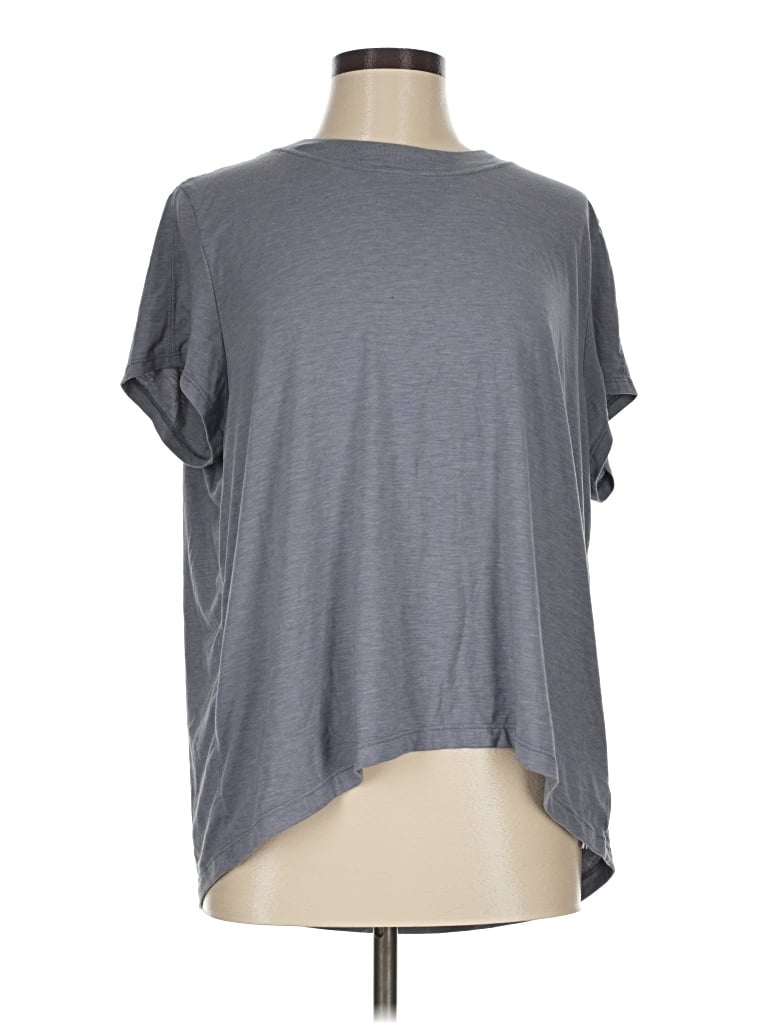 Pre-owned Athleta Short Sleeve T-shirt In Gray