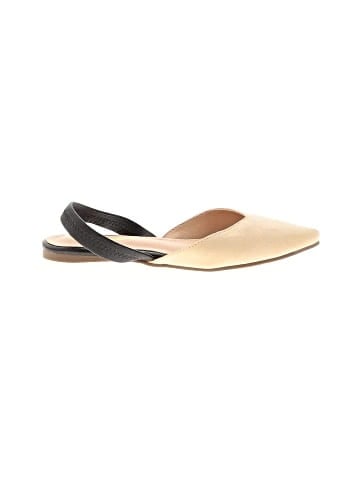 Lulus Flats (view 1)